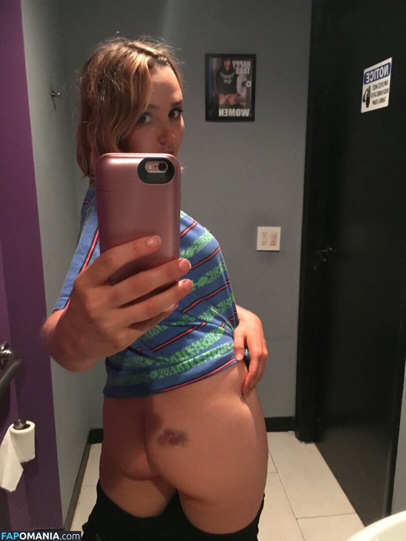 Chloe Fineman Naken Läckta Foto #10
