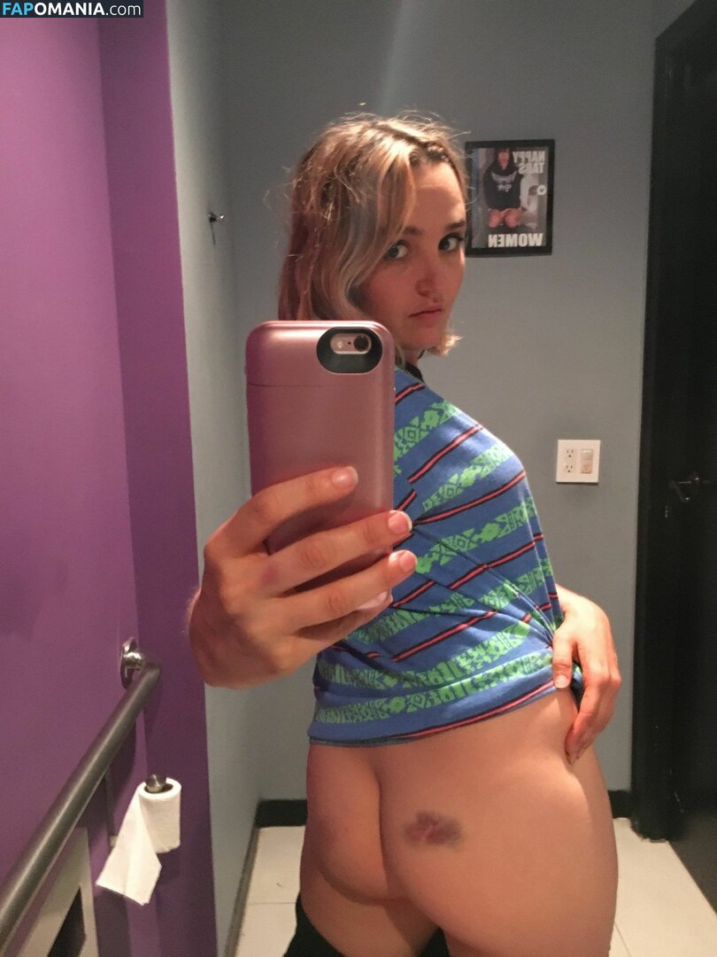 Chloe Fineman Naken Läckta Foto #30
