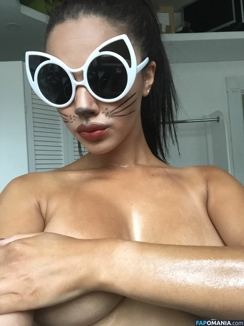 Courtnie Quinlan Naken Läckta Foto #22