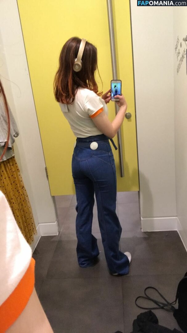 Dakota Blue Richards Naken Läckta Foto #5