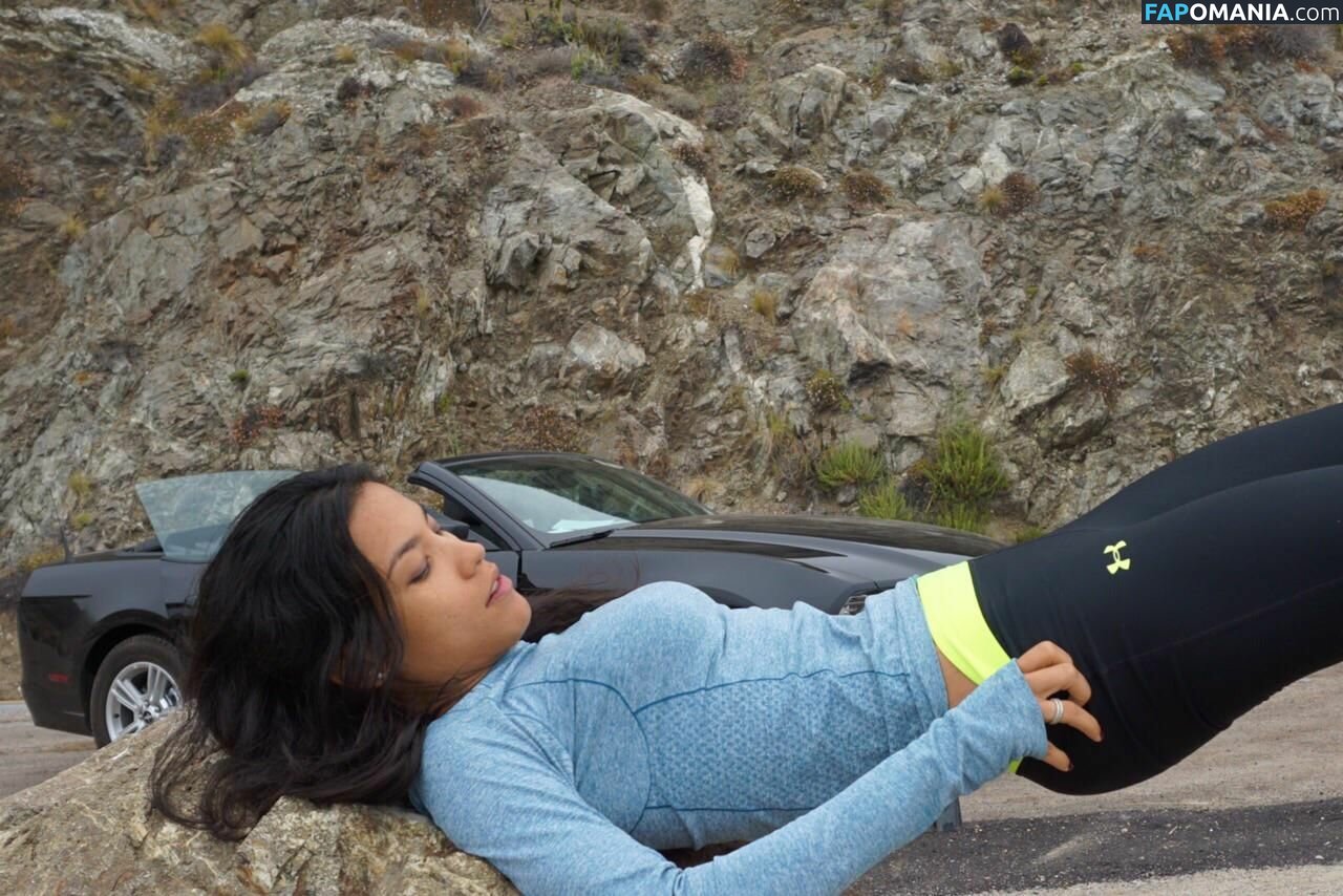 Danay Garcia Naken Läckta Foto #7