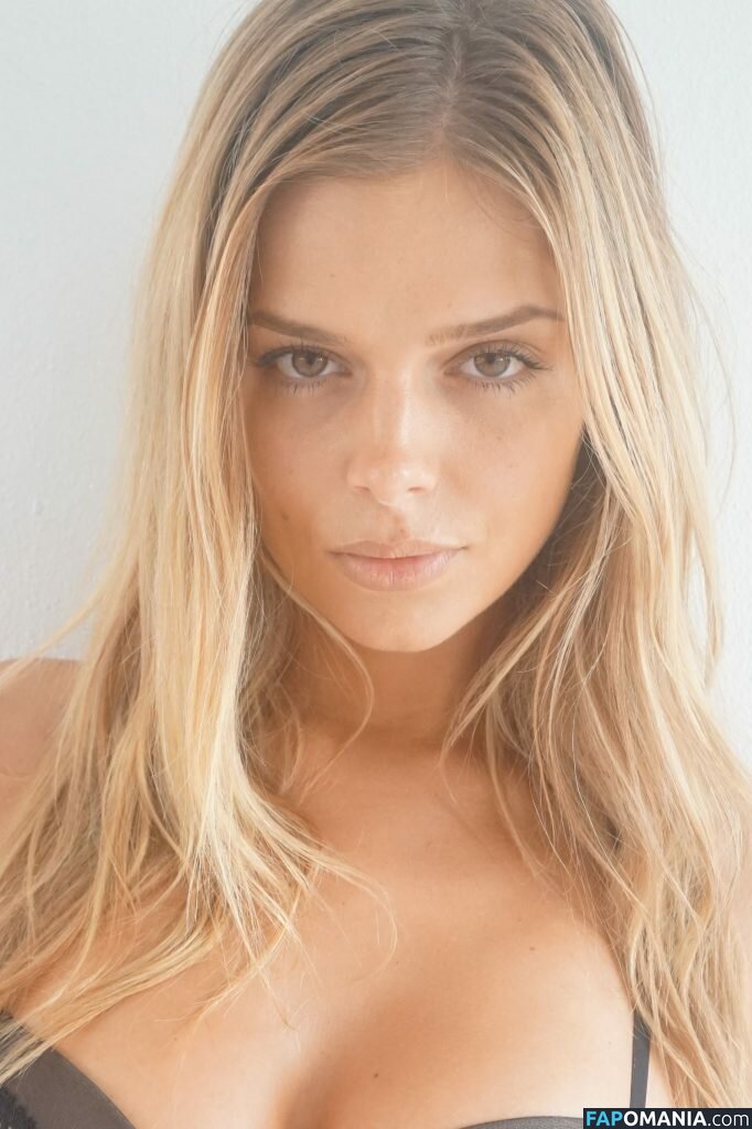 Danielle Knudson Naken Läckta Foto #164