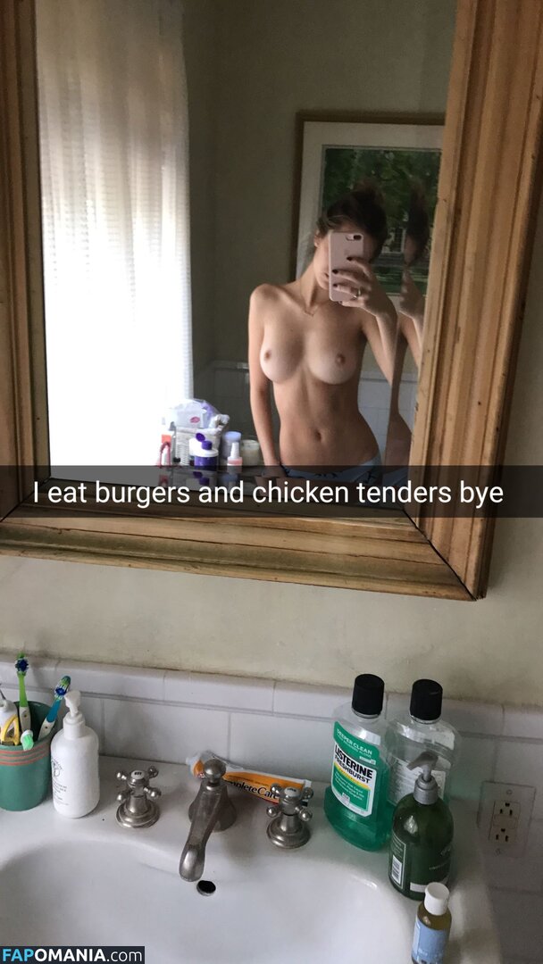 Delilah Belle Hamlin Naken Läckta Foto #38