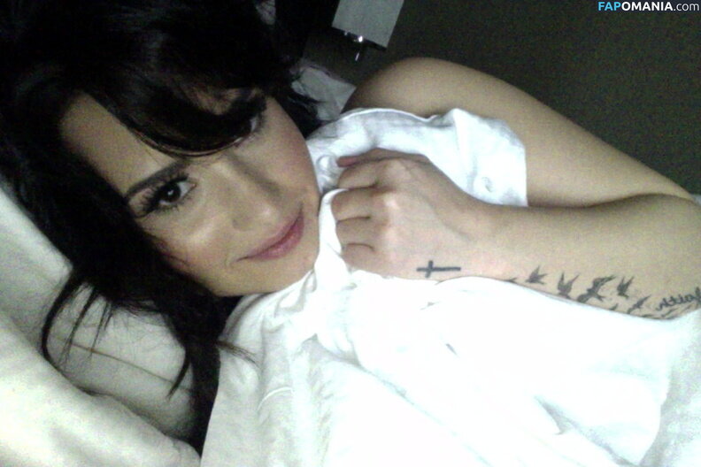 Demi Lovato Naken Läckta Foto #2