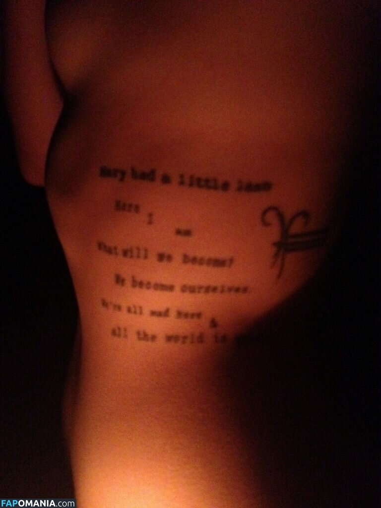 Dianna Agron Naken Läckta Foto #1