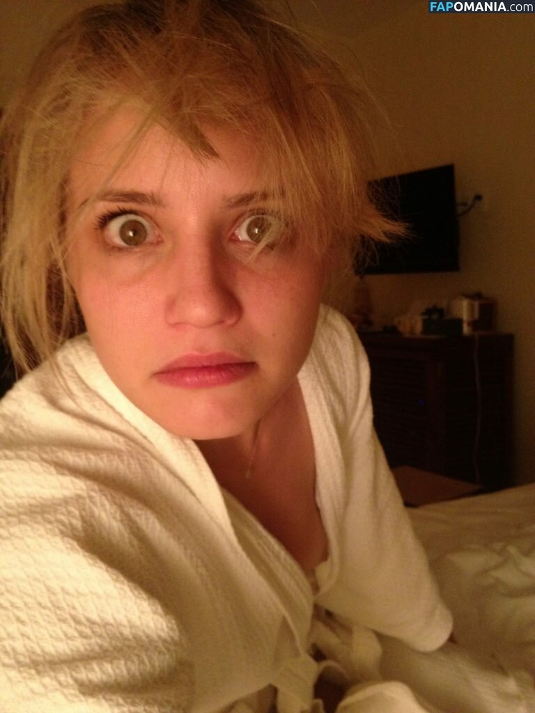 Dianna Agron Naken Läckta Foto #4