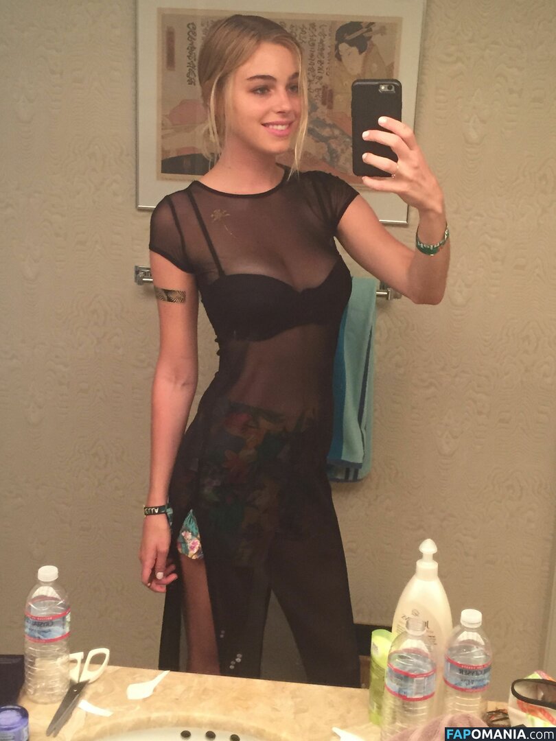 Elizabeth Turner Naken Läckta Foto #92
