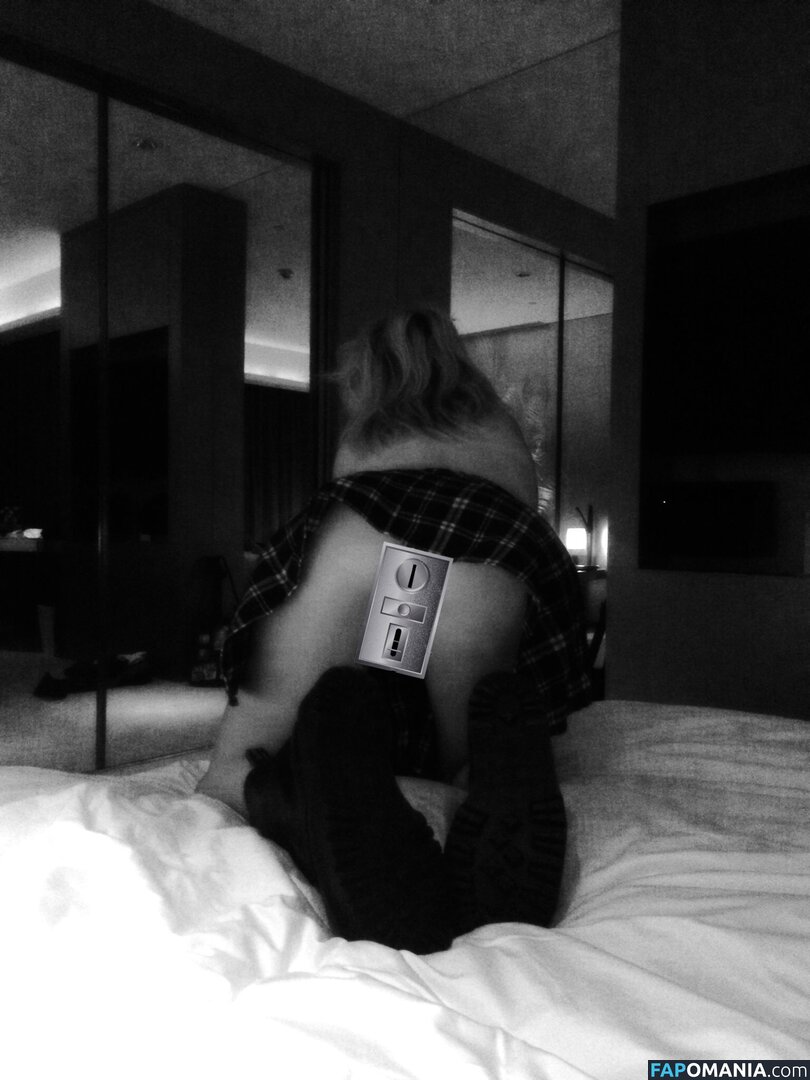 Ellie Goulding Naken Läckta Foto #42