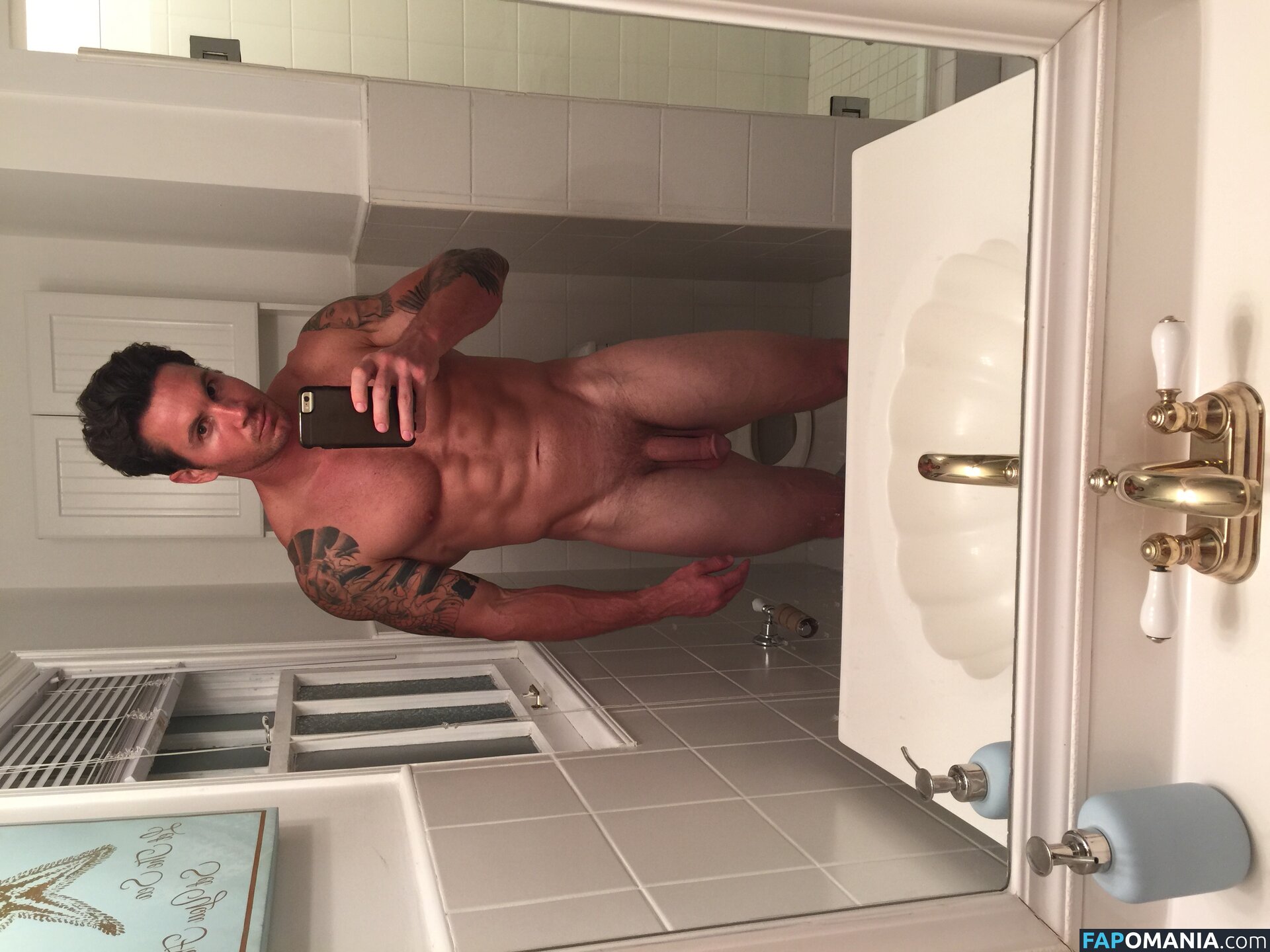 Emma Hernan Naken Läckta Foto #517