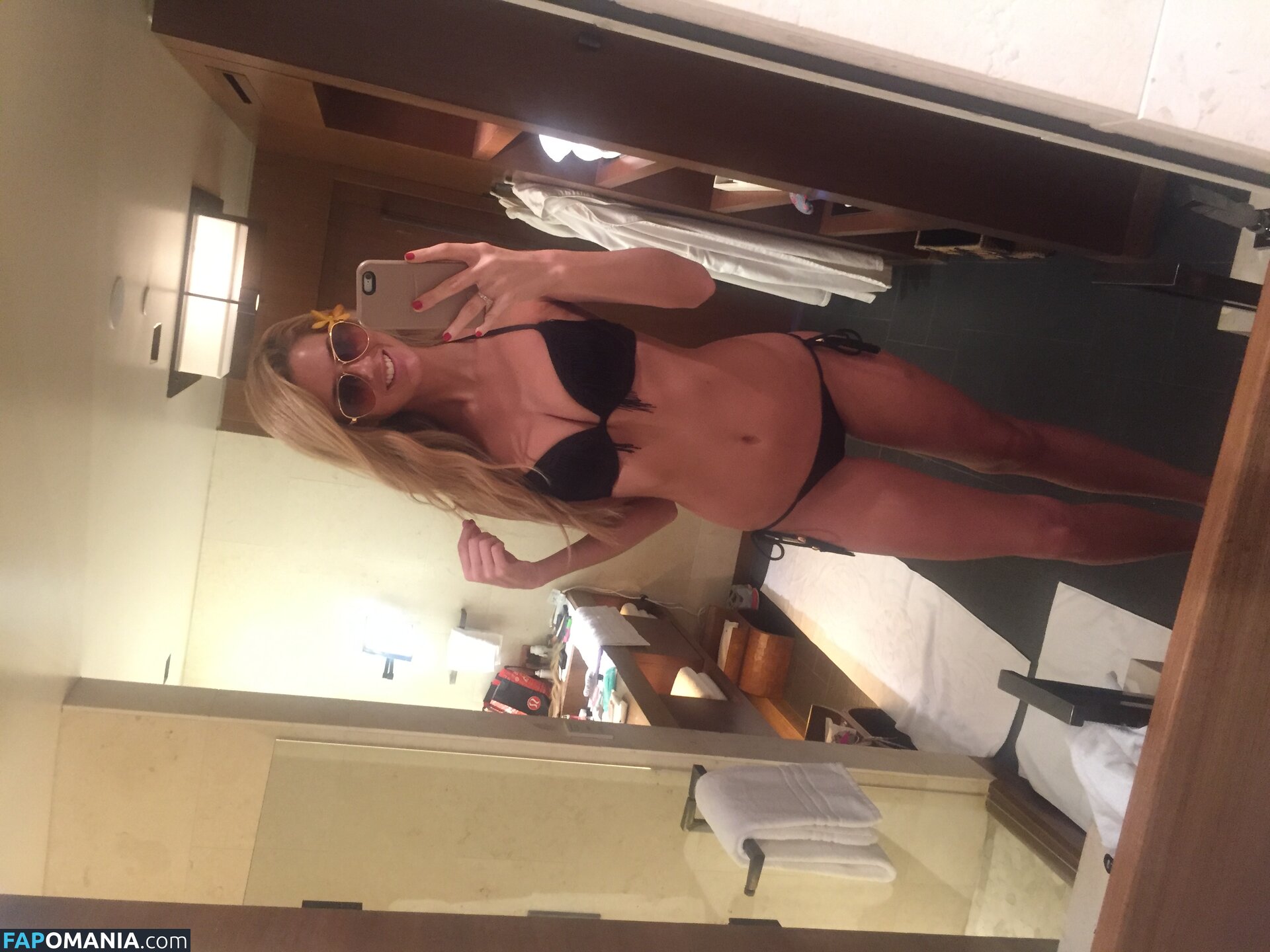 Emma Hernan Naken Läckta Foto #610