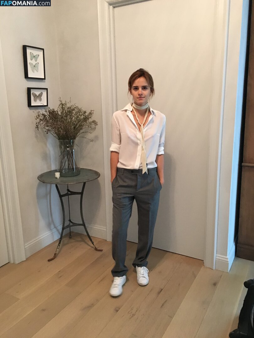Emma Watson Naken Läckta Foto #107