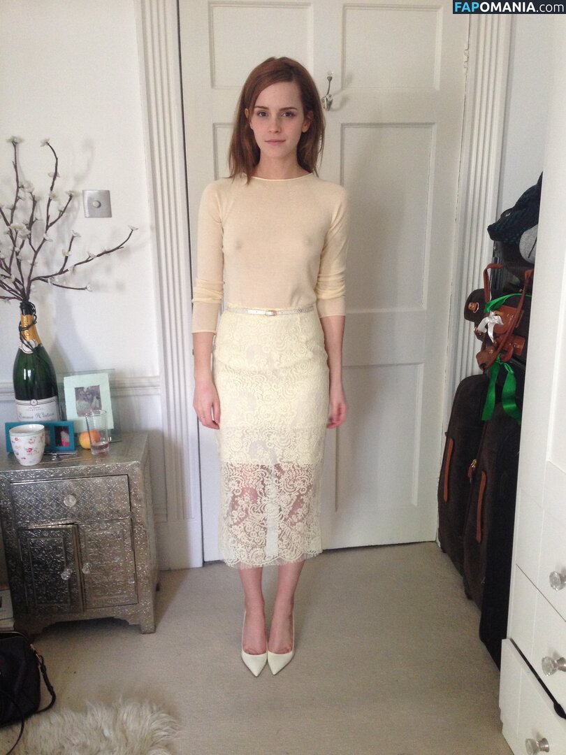 Emma Watson Naken Läckta Foto #121