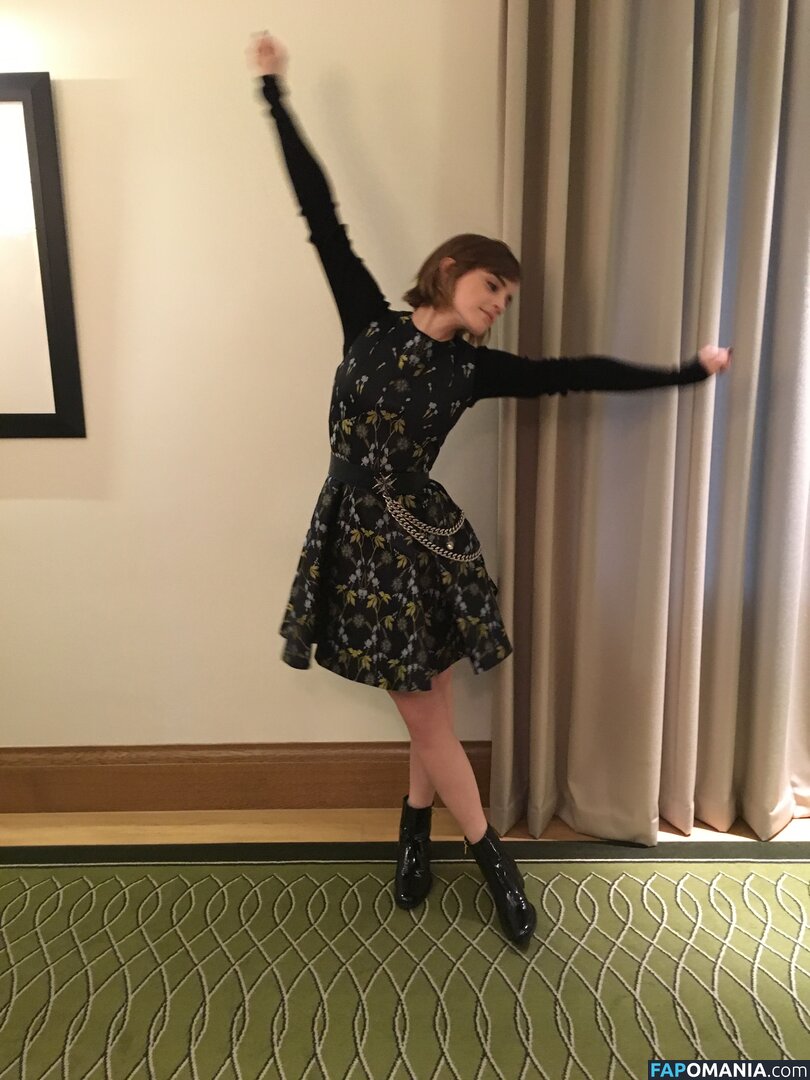 Emma Watson Naken Läckta Foto #127