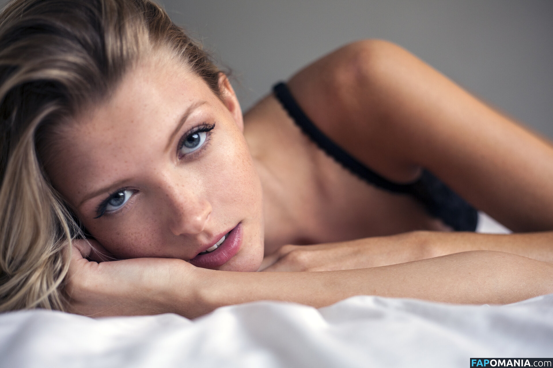 Erin Cummins Naken Läckta Foto #68