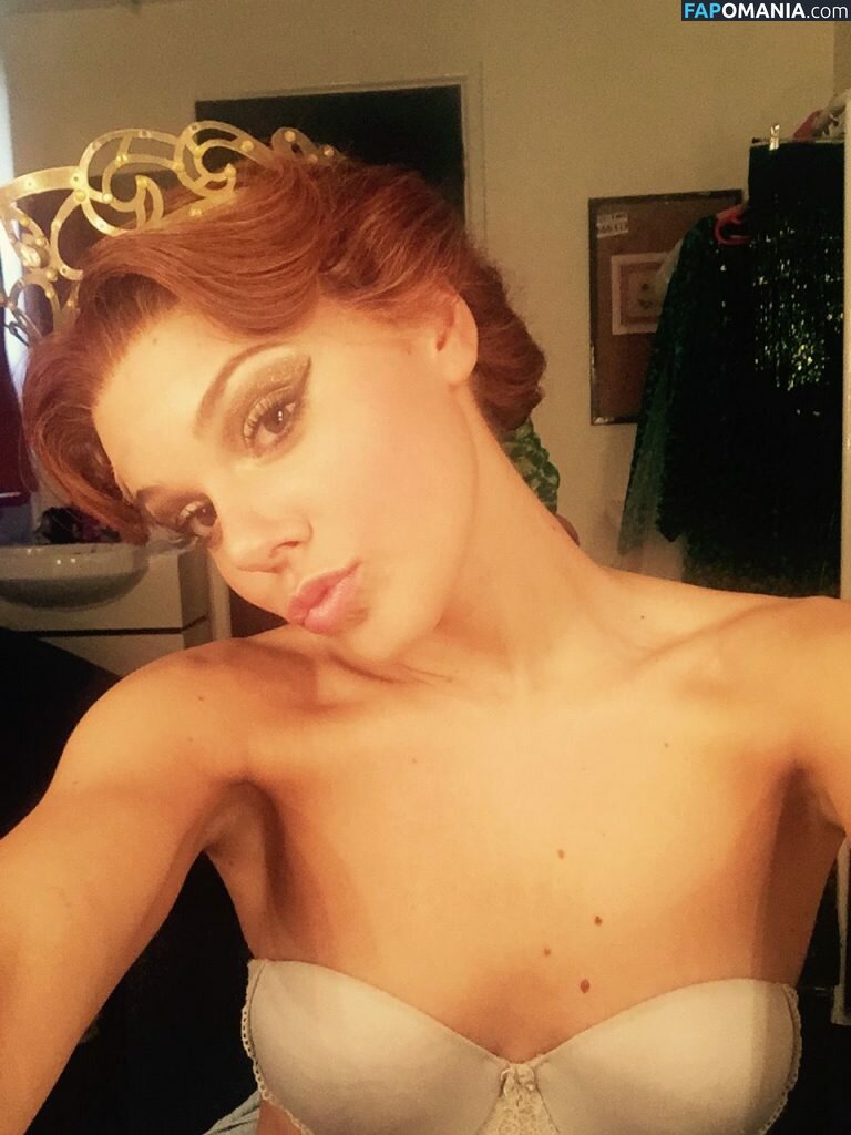 Faye Brookes Naken Läckta Foto #5