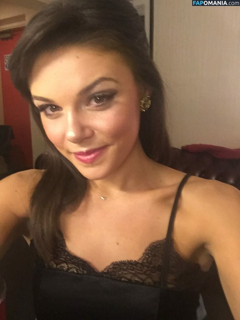 Faye Brookes Naken Läckta Foto #9