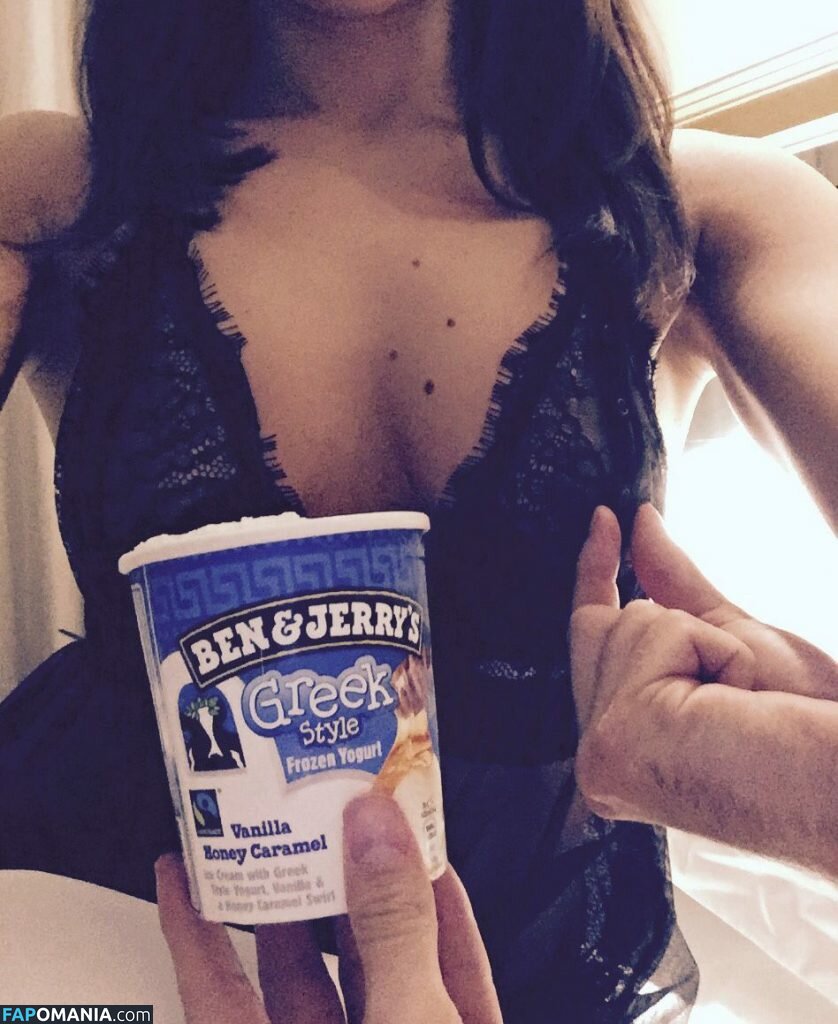 Faye Brookes Naken Läckta Foto #12