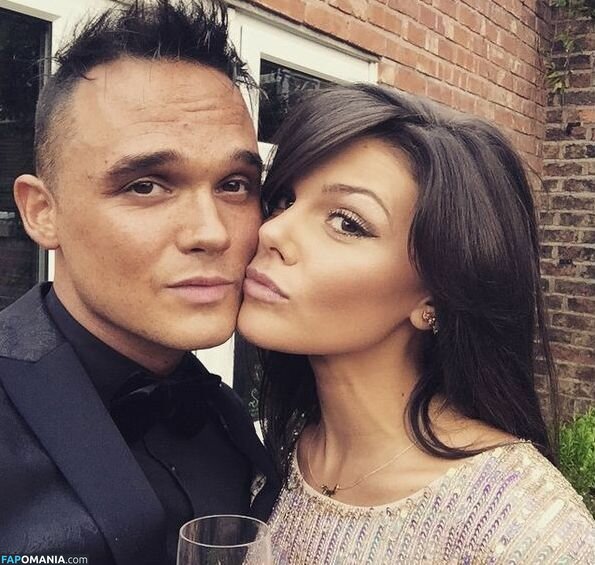 Faye Brookes Naken Läckta Foto #14