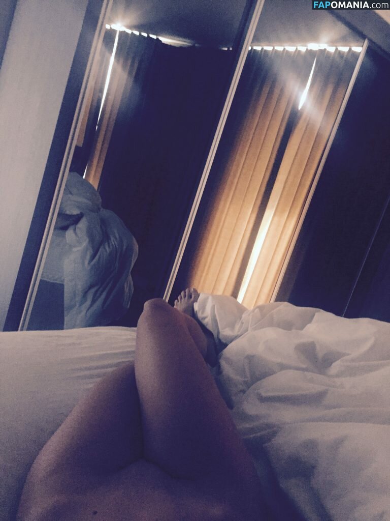 Faye Brookes Naken Läckta Foto #18