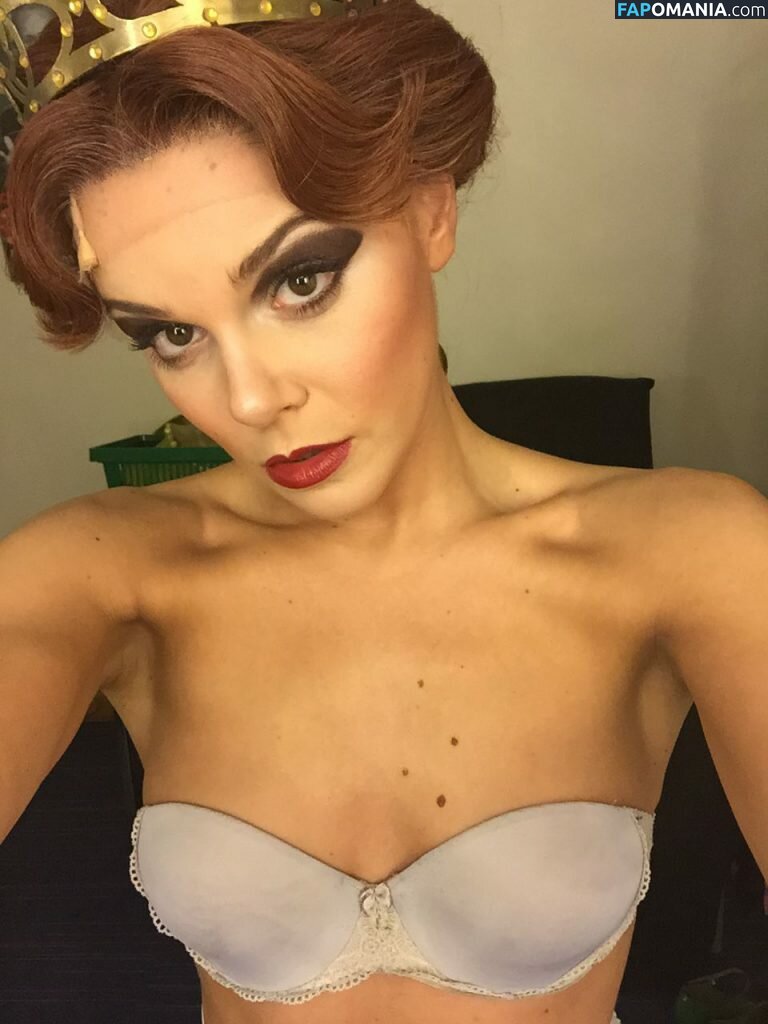 Faye Brookes Naken Läckta Foto #26