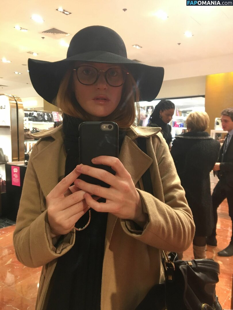 Fleur Geffrier Naken Läckta Foto #34