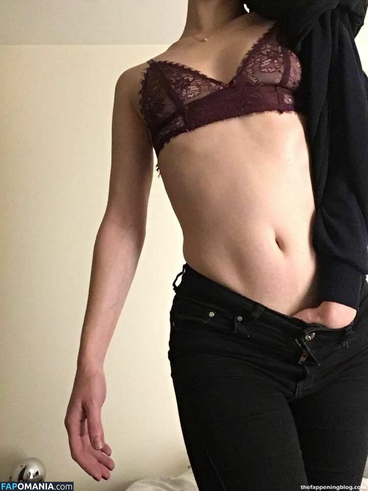 Fleur Geffrier Naken Läckta Foto #40