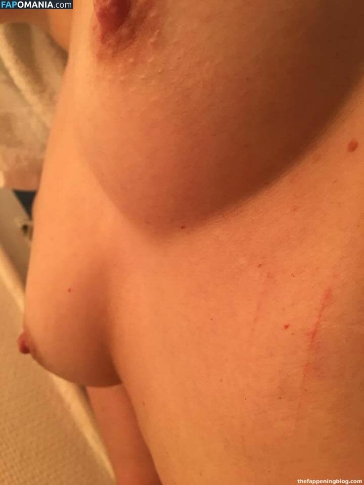 Fleur Geffrier Naken Läckta Foto #46