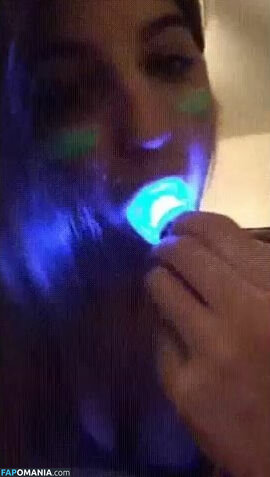 FrivolousFox Naken Läckta Foto #5