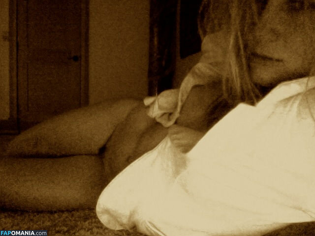 Hannah Teter Naken Läckta Foto #15