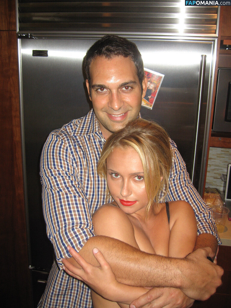 Hayden Panettiere Naken Läckta Foto #10