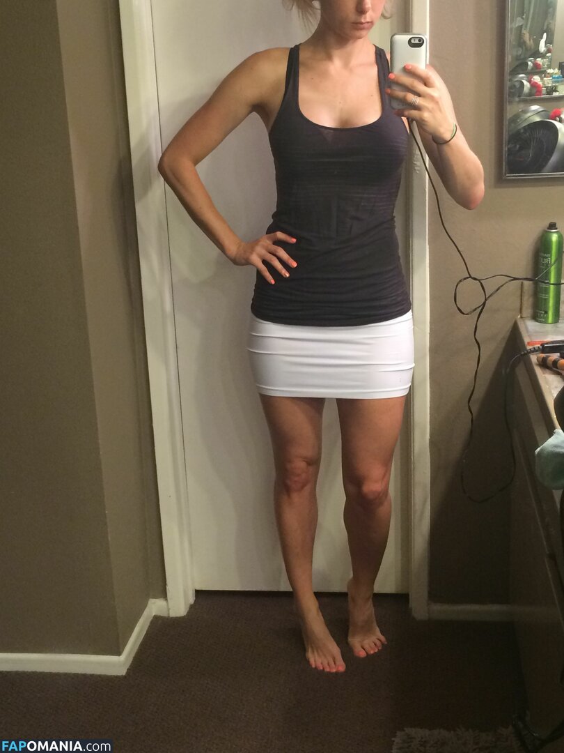 Iliza Shlesinger Naken Läckta Foto #7