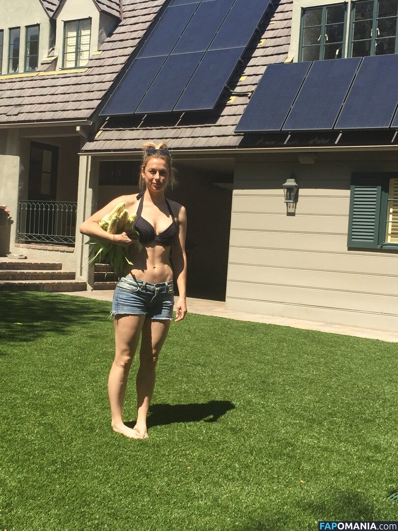 Iliza Shlesinger Naken Läckta Foto #119
