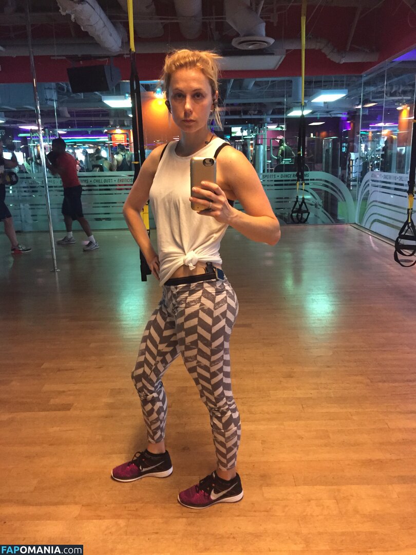 Iliza Shlesinger Naken Läckta Foto #138