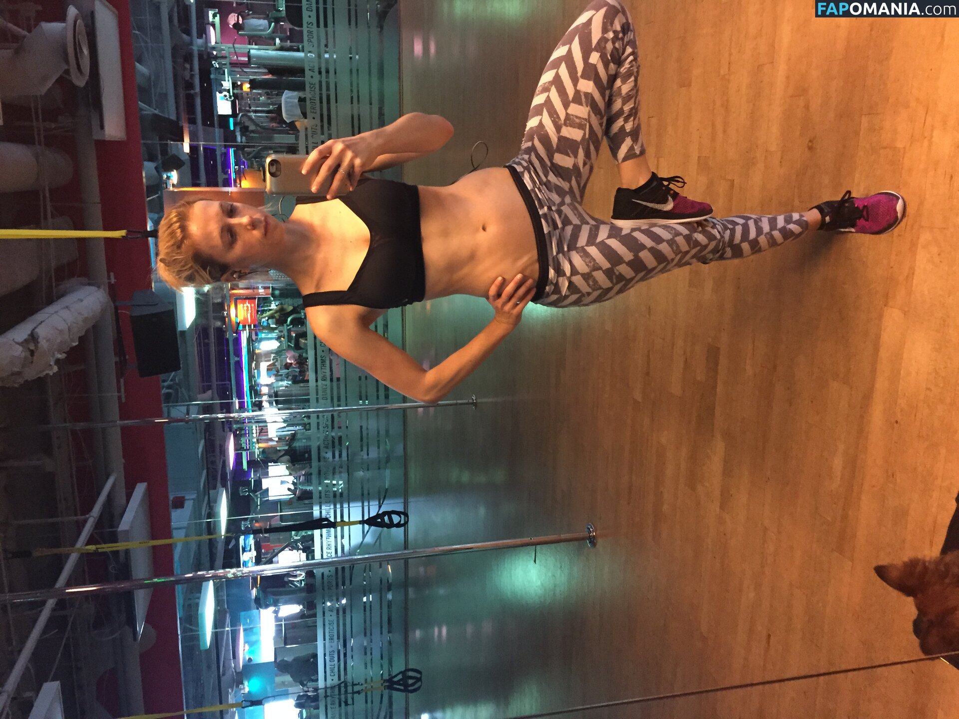 Iliza Shlesinger Naken Läckta Foto #139
