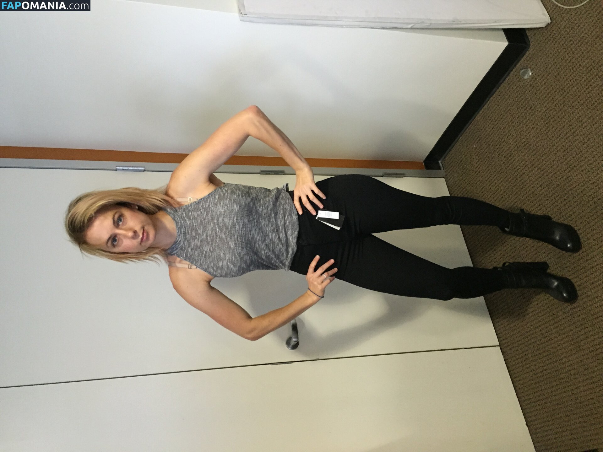 Iliza Shlesinger Naken Läckta Foto #144