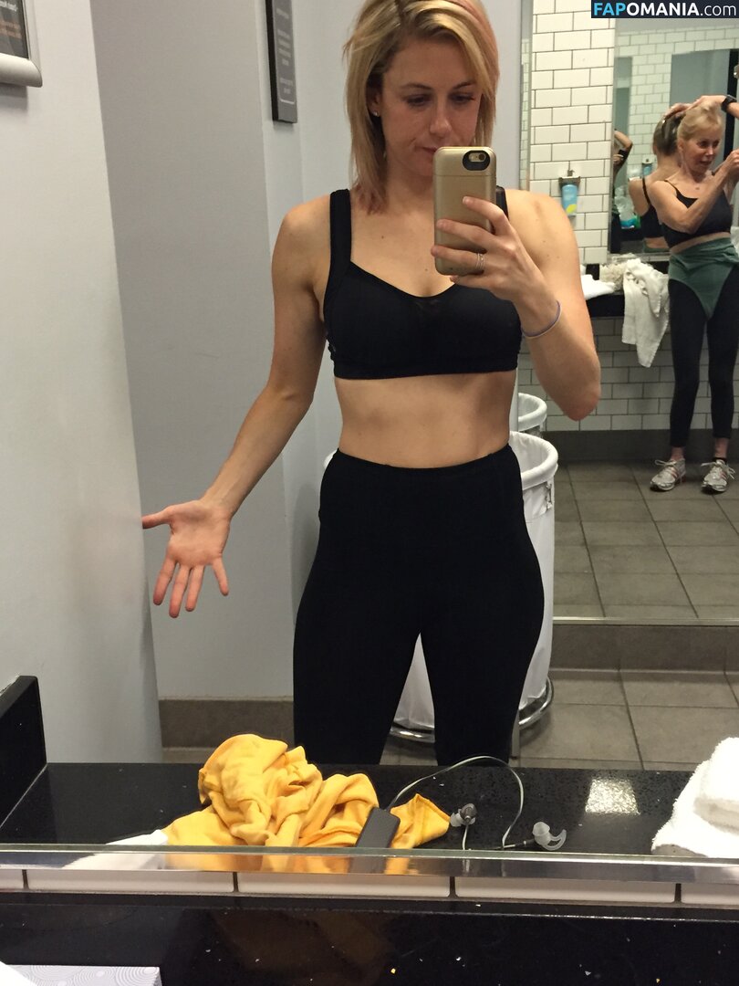 Iliza Shlesinger Naken Läckta Foto #169