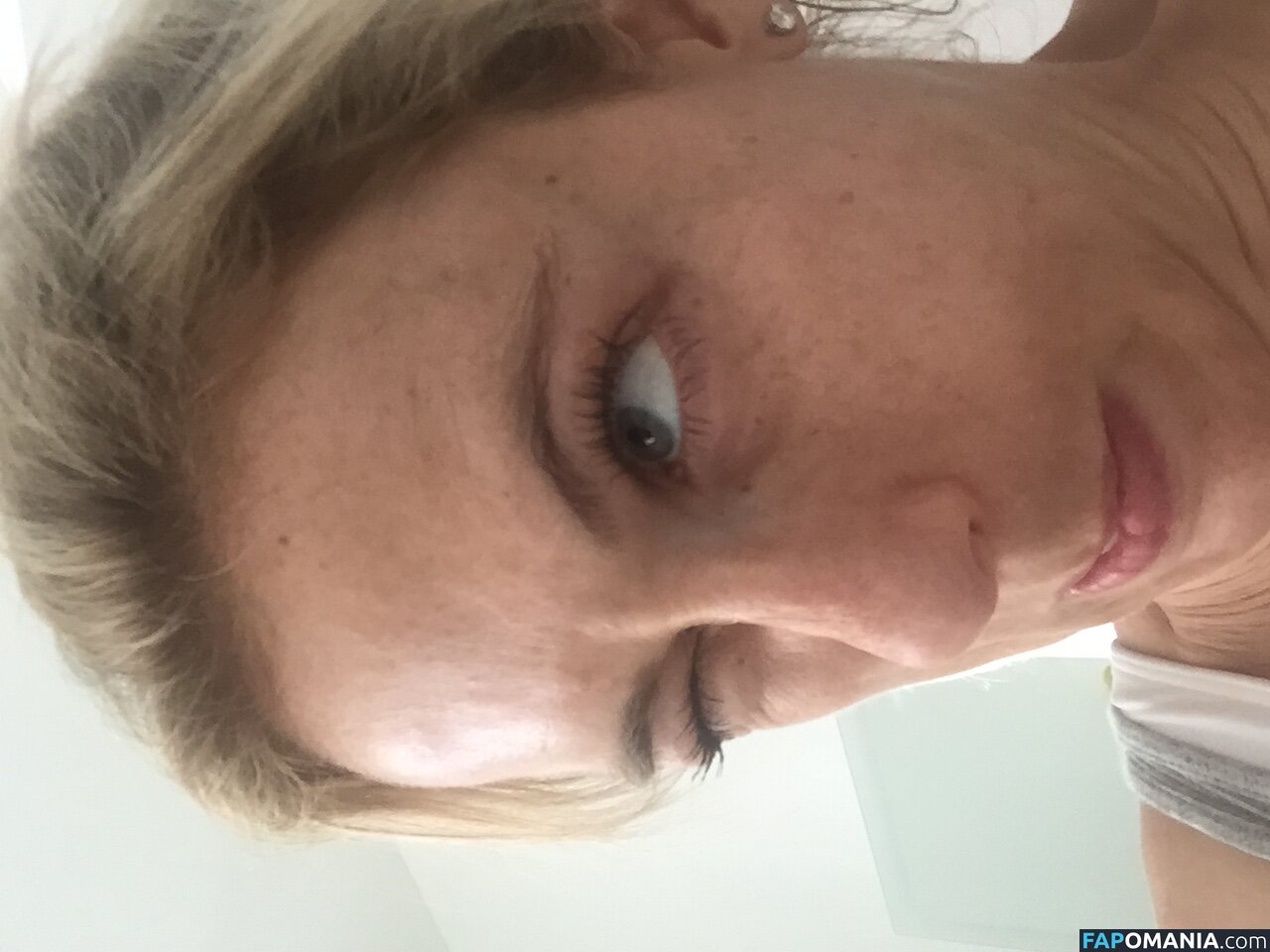 Iliza Shlesinger Naken Läckta Foto #177