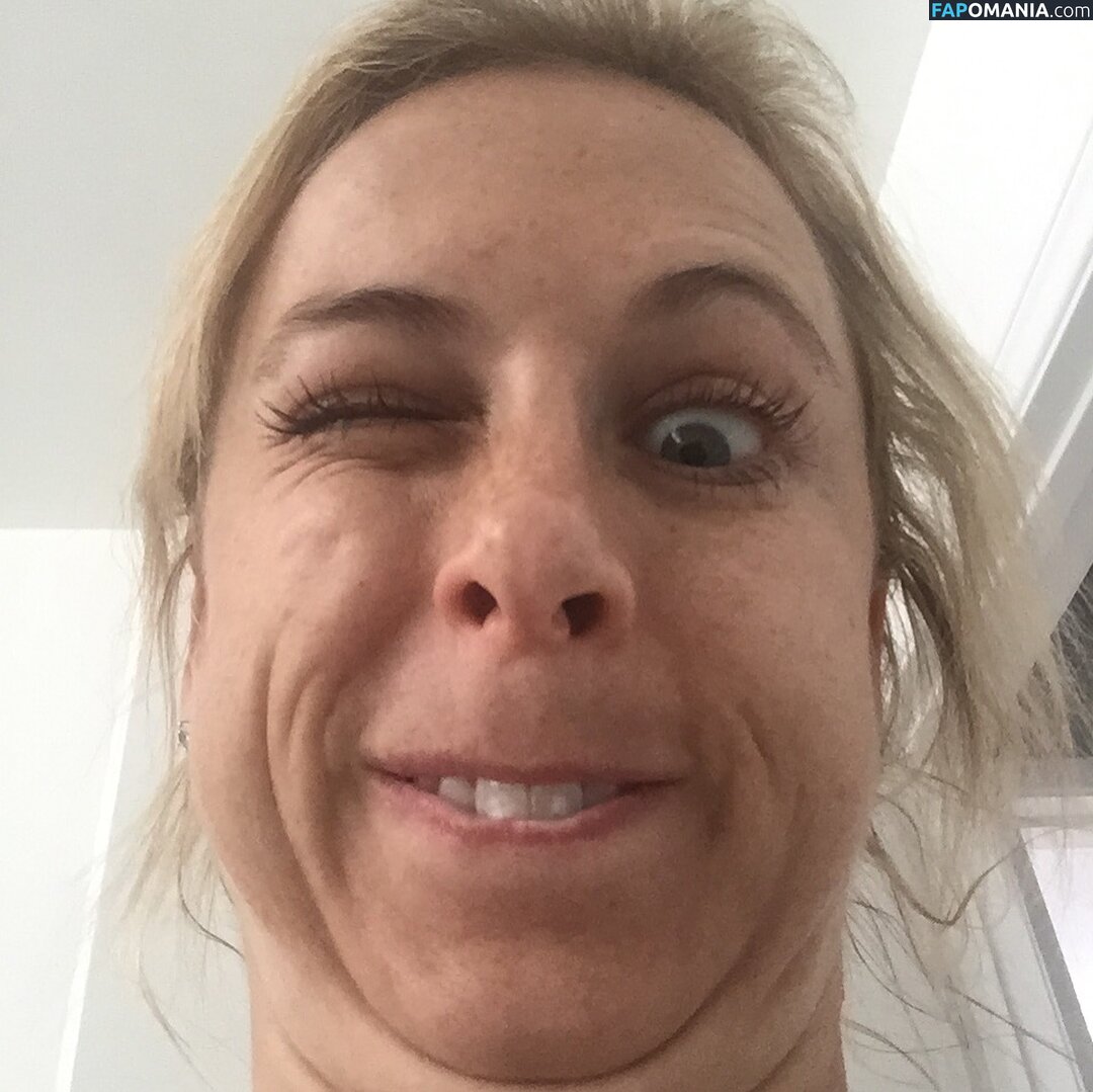 Iliza Shlesinger Naken Läckta Foto #178