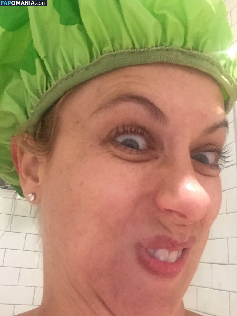 Iliza Shlesinger Naken Läckta Foto #179