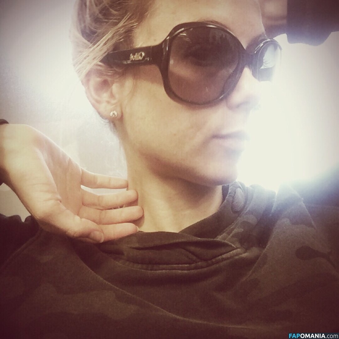 Iliza Shlesinger Naken Läckta Foto #195