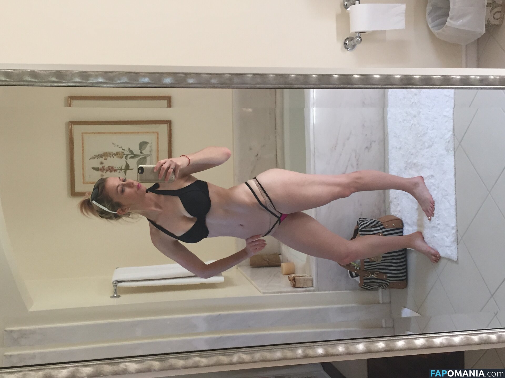 Iliza Shlesinger Naken Läckta Foto #213
