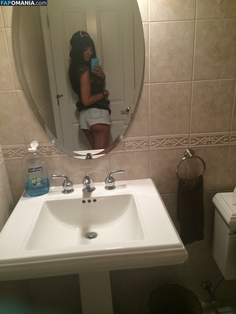 Jackie Cruz Naken Läckta Foto #15