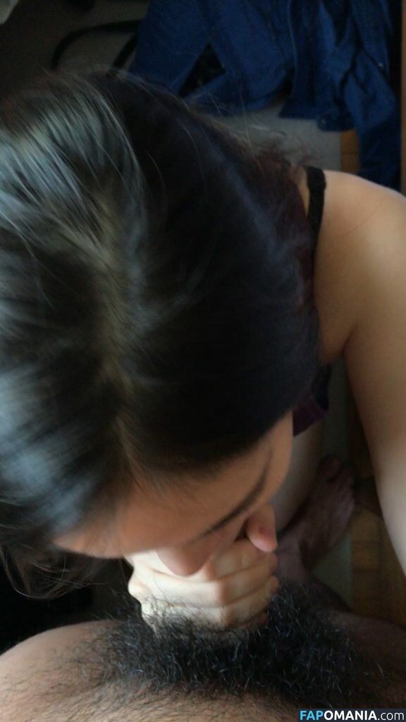 Janella Ooi Naken Läckta Foto #14