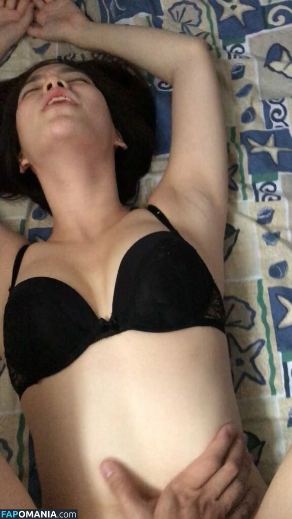 Janella Ooi Naken Läckta Foto #65