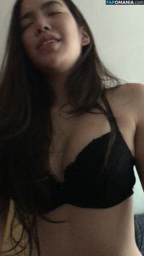 Janella Ooi Naken Läckta Foto #202