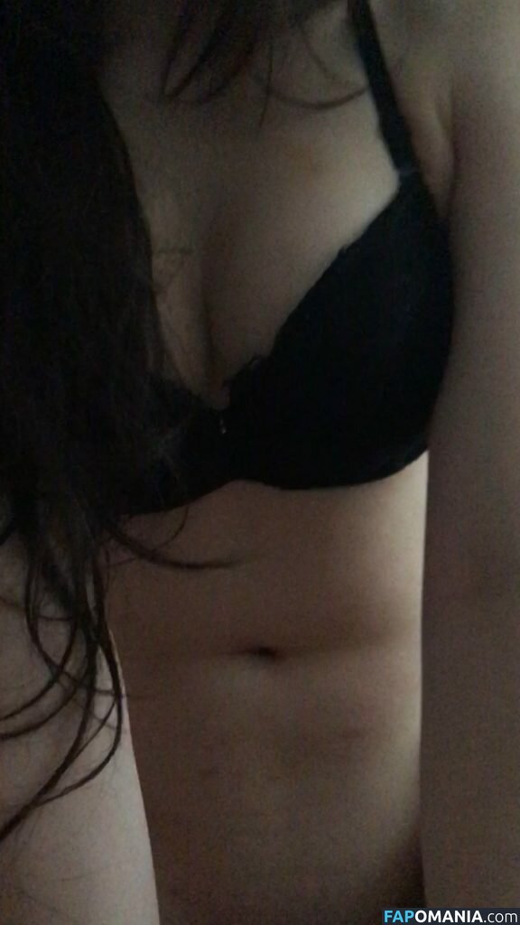 Janella Ooi Naken Läckta Foto #203