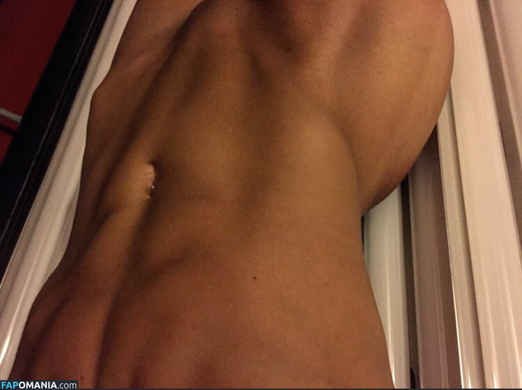 Jenna Fail Naken Läckta Foto #1