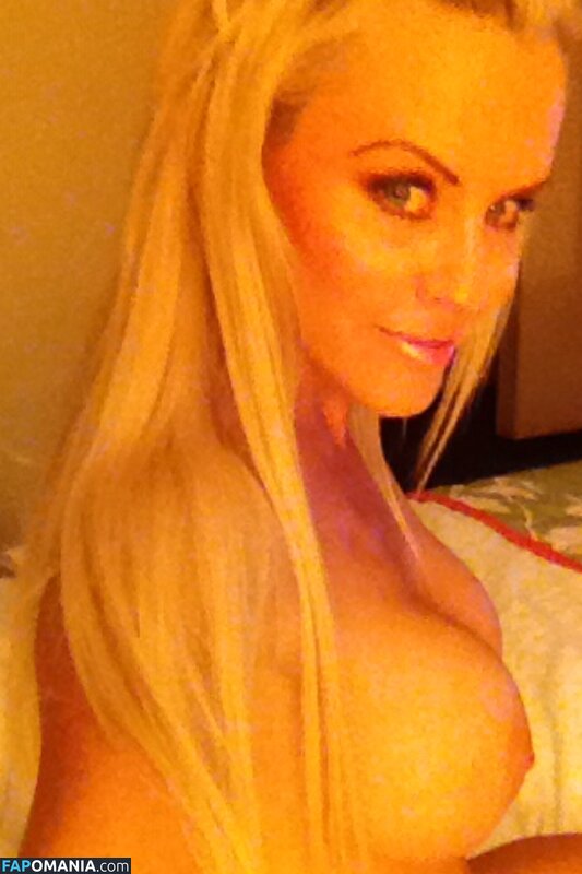 Jenny McCarthy Naken Läckta Foto #7