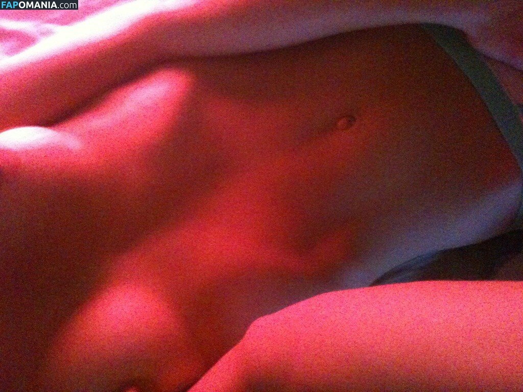 Jenny Skavlan Naken Läckta Foto #6