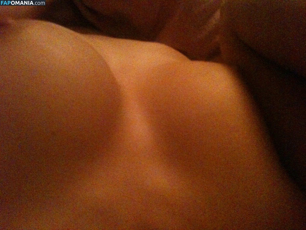 Jenny Skavlan Naken Läckta Foto #27